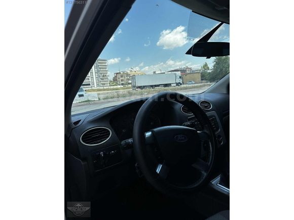İNCİRLİK AUTO'DAN FULL BAKIMLI FORD FOCUS
