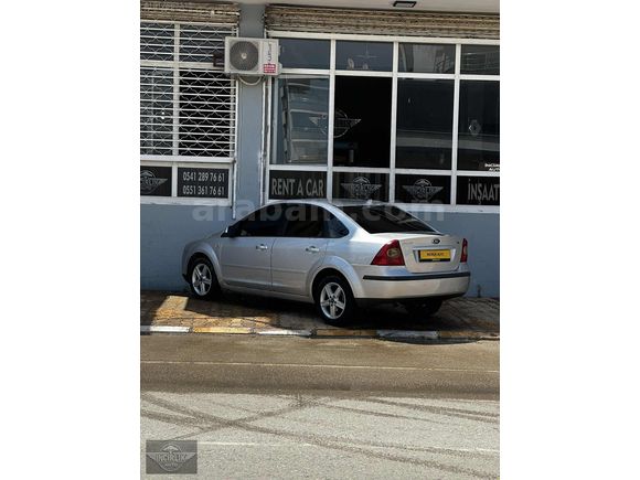 İNCİRLİK AUTO'DAN FULL BAKIMLI FORD FOCUS