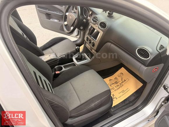 2011 FOCUS COLLECTİIN 110luk HATASIZ HASAR KAYITSIZ EKSPERLİ