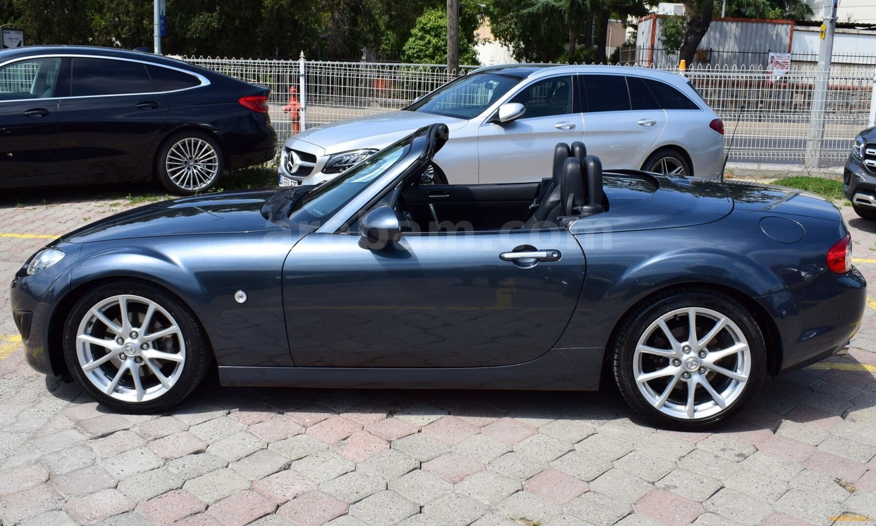 Galeriden Mazda MX MX-5 2.0 2012 Model İstanbul 123.000 km Füme 3