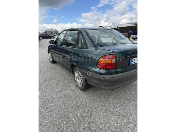 1998 MODEL OPEL ASTRA 1.6 GL