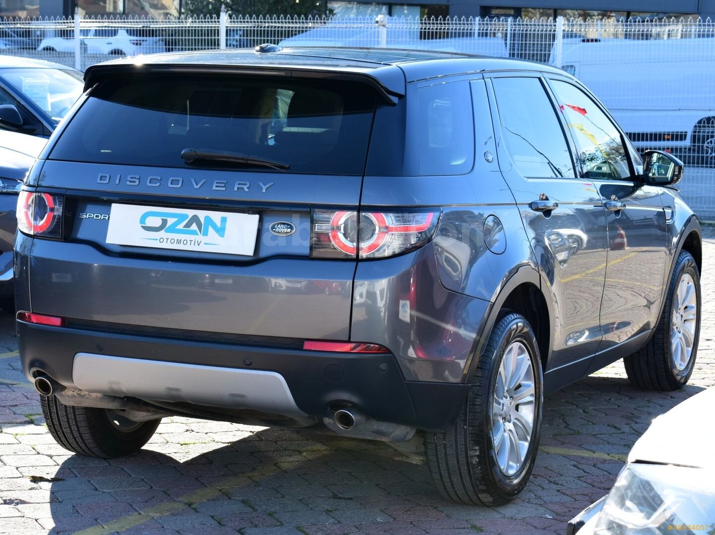 Galeriden Land Rover Discovery Sport 2.0 TD4 HSE 2016 Model İstanbul 174.000 km Füme 6