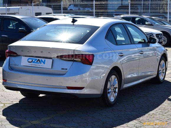 MAZDA OZAN'DAN 43.000 KMDE 2022 SKODA OCTAVIA 1.5 E-TEC ELITE