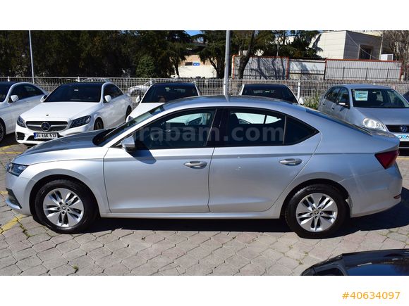 MAZDA OZAN'DAN 43.000 KMDE 2022 SKODA OCTAVIA 1.5 E-TEC ELITE