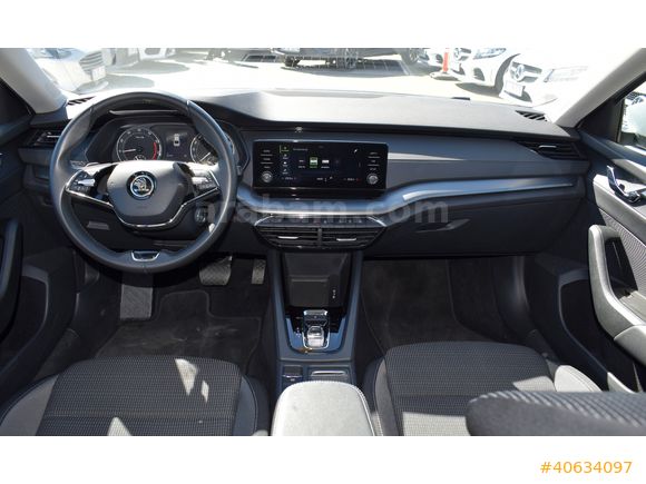 MAZDA OZAN'DAN 43.000 KMDE 2022 SKODA OCTAVIA 1.5 E-TEC ELITE