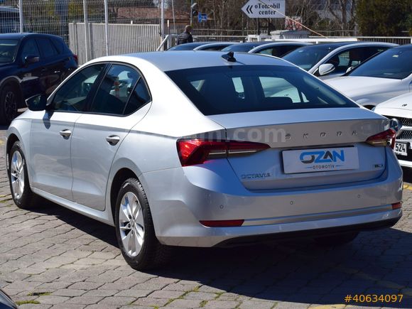MAZDA OZAN'DAN 43.000 KMDE 2022 SKODA OCTAVIA 1.5 E-TEC ELITE