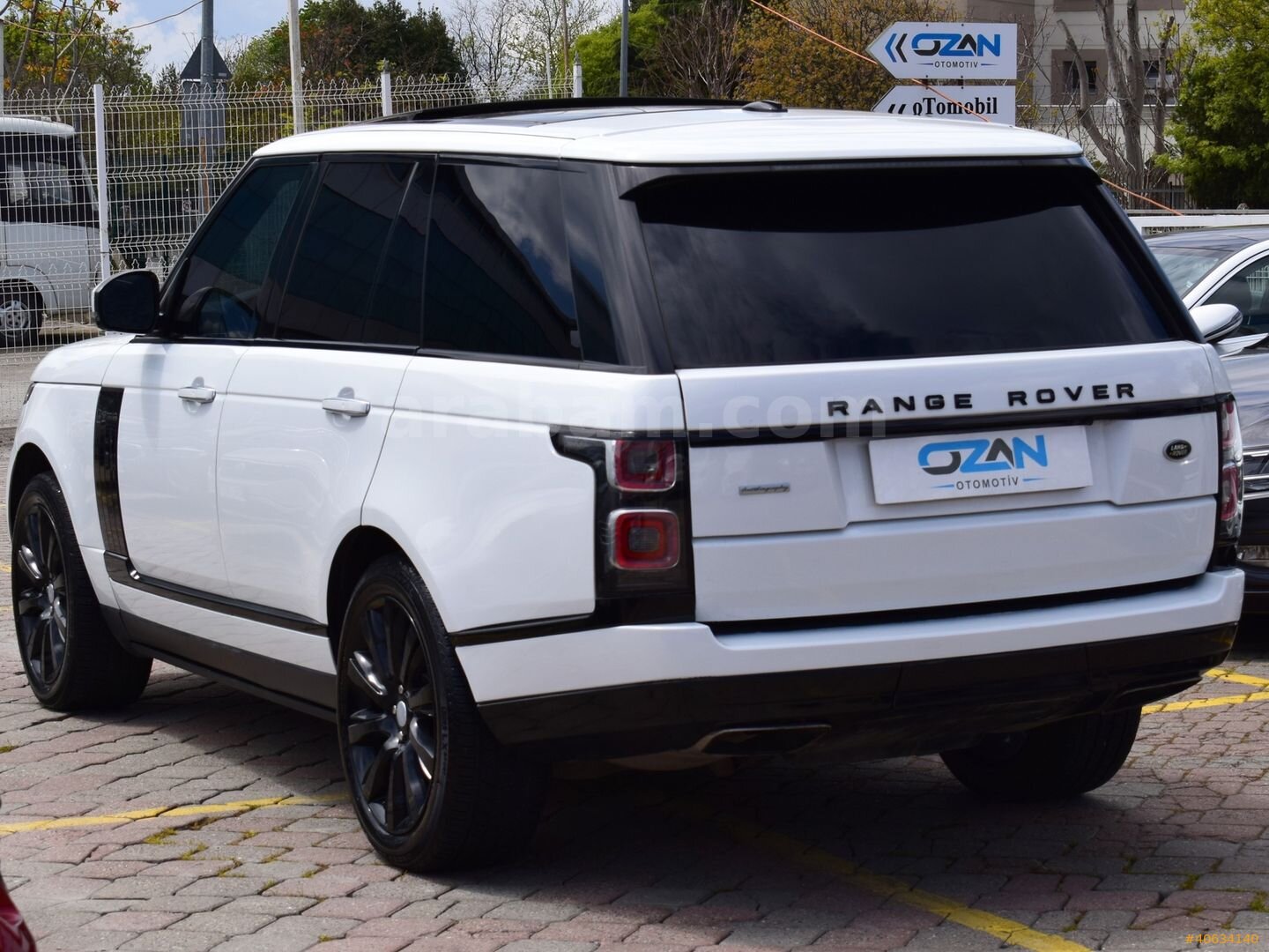 Galeriden Land Rover Range 3.0 TDV6 Autobiography 2015 Model İstanbul 360.000 km Beyaz 4