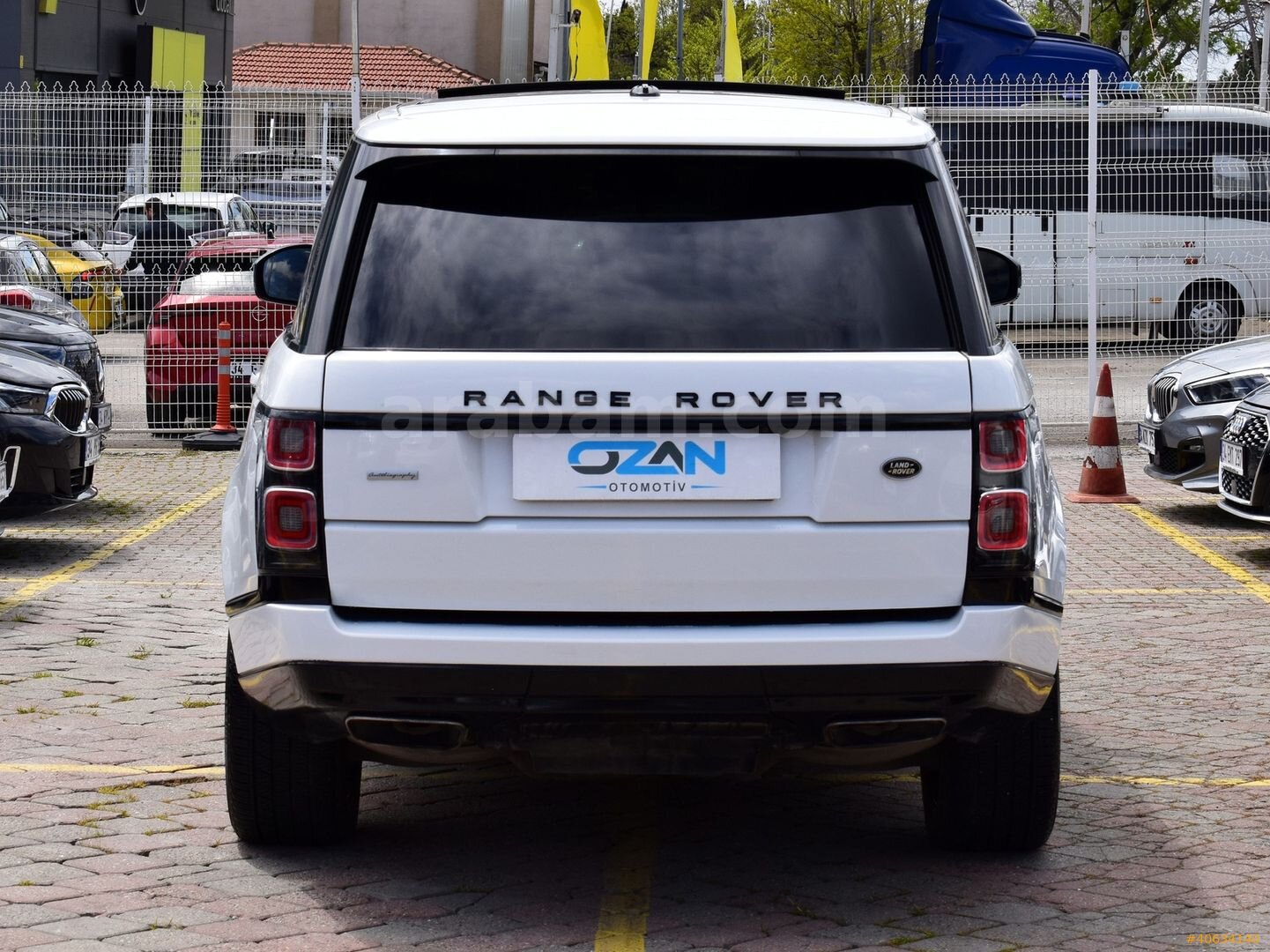 Galeriden Land Rover Range 3.0 TDV6 Autobiography 2015 Model İstanbul 360.000 km Beyaz 5