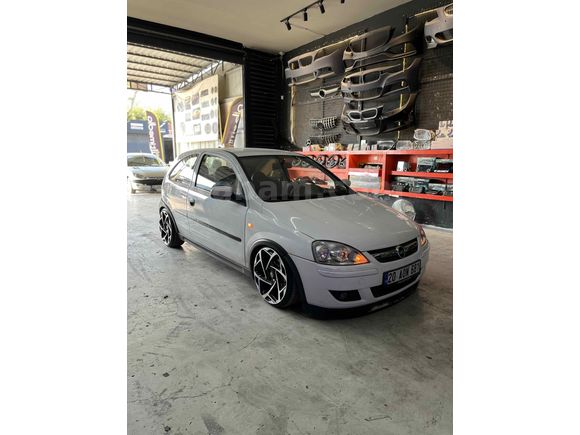 Sahibinden Opel Corsa 1.7 DTi Comfort 2003 Model 