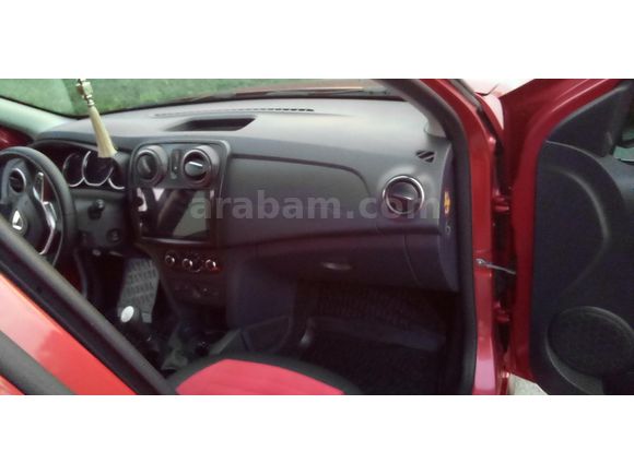 Sahibinden Dacia Sandero 0.9 TCe Stepway 2018 Model