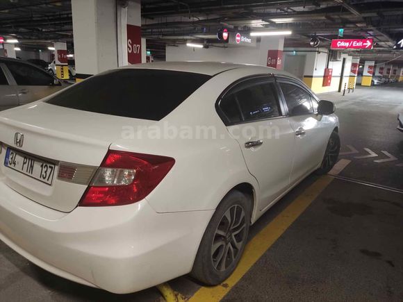 Sahibinden Honda Civic 1.6i VTEC Eco Elegance 2015 Model 
