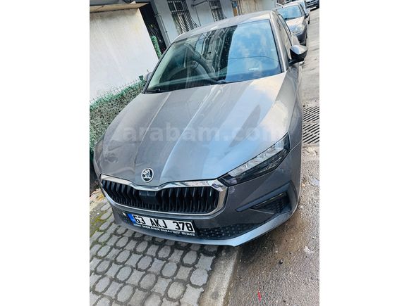 Sahibinden Skoda Scala 1.0 TSI Elite 2024 Model son fiyat yurt dışına. Çıkıyorum