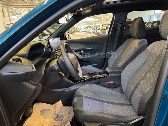 2025 PEUGEOT 2008 1.2 PURETECH ALLURE 