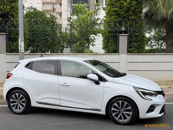 CLİO İCON OTOMATİK BEYAZ