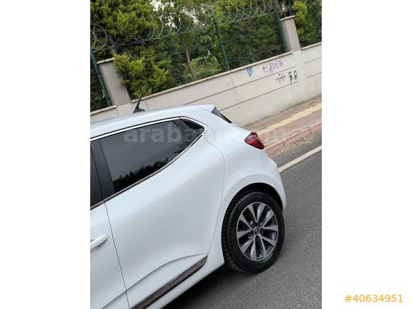 CLİO İCON OTOMATİK BEYAZ