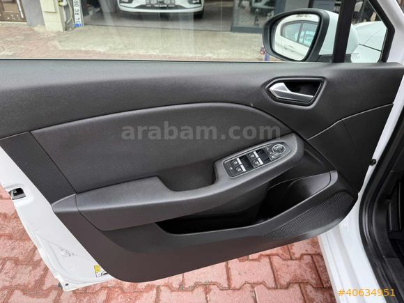 CLİO İCON OTOMATİK BEYAZ