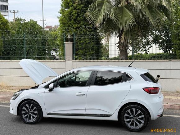 CLİO İCON OTOMATİK BEYAZ
