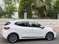 CLİO İCON OTOMATİK BEYAZ