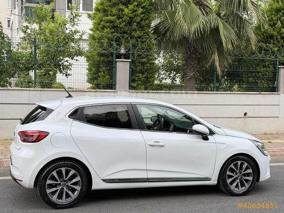 CLİO İCON OTOMATİK BEYAZ