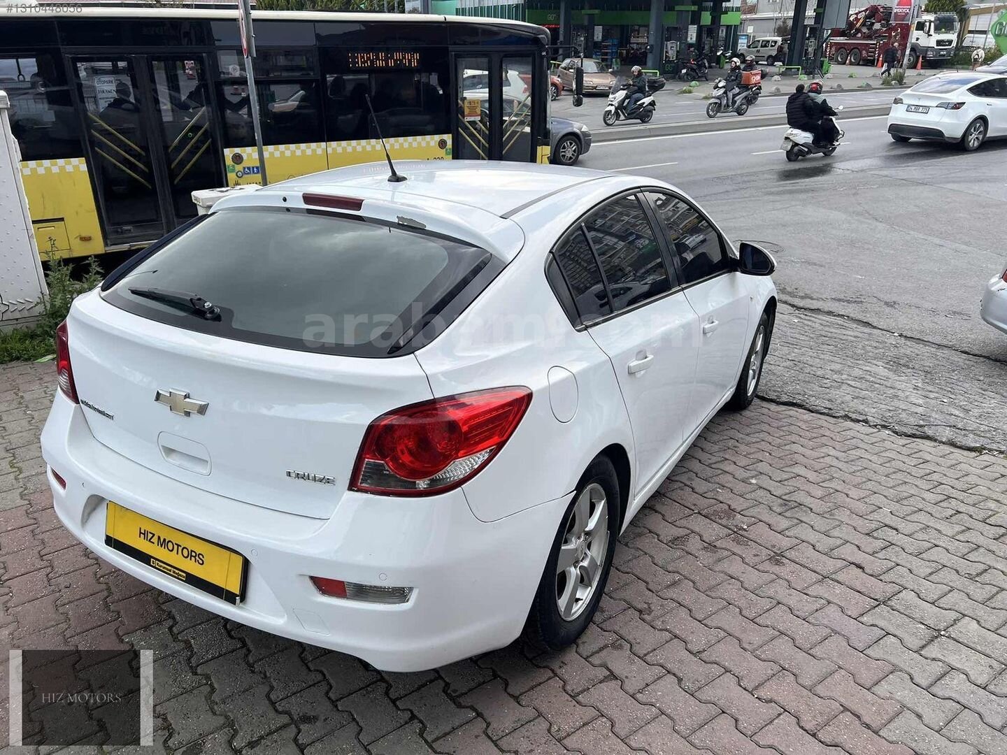 Galeriden Chevrolet Cruze 1.6 LT Plus 2012 Model İstanbul 266.000 km Beyaz 3