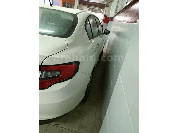 BURSA'DA 2024 FIAT EGEA SEDAN EASY 1.6 MULTİJET OTOMATİK