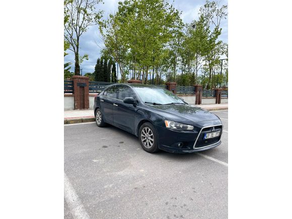 Sahibinden Mitsubishi Lancer 1.6 Invite 2011 Model
