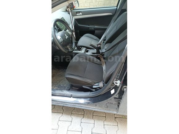 Sahibinden Mitsubishi Lancer 1.6 Invite 2011 Model