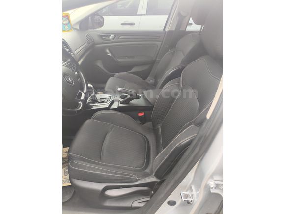 GOZDE OTODAN MEGANE 1.5 DCİ 2017 MODEL