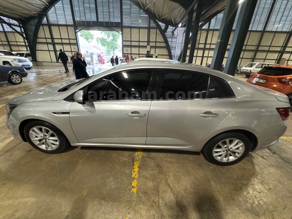 GOZDE OTODAN MEGANE 1.5 DCİ 2017 MODEL