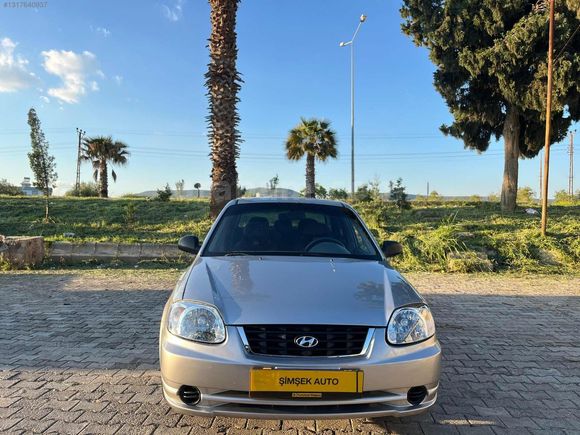 ŞİMŞEK AUTO'DAN HYUNDAİ ACCENT 1.3 BENZİNLİ 4 SİLİNDİR KLİMALI