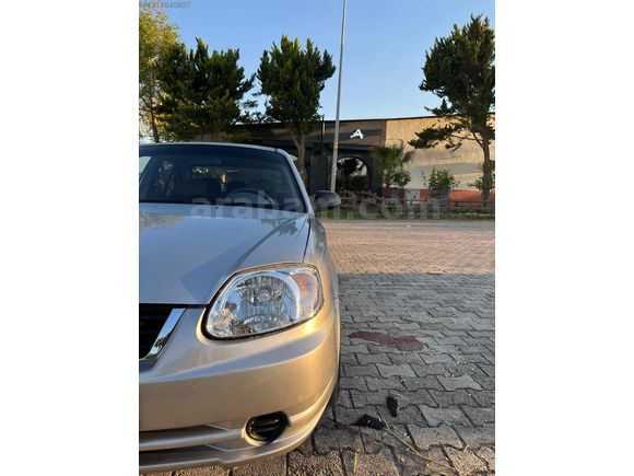 ŞİMŞEK AUTO'DAN HYUNDAİ ACCENT 1.3 BENZİNLİ 4 SİLİNDİR KLİMALI