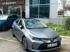 ERDEMLER'DEN 2021 TOYOTA COROLLA 1.8 HYBRİD FLAME X-PACK SUNROOF
