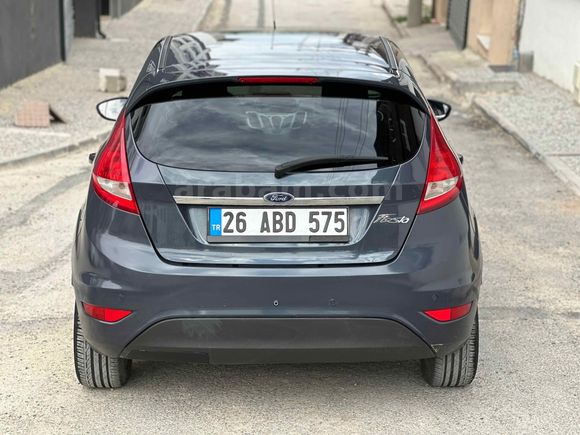 Sahibinden Ford Fiesta 1.4 Titanium 2011 Model 