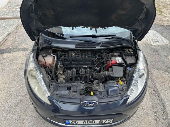 Sahibinden Ford Fiesta 1.4 Titanium 2011 Model 