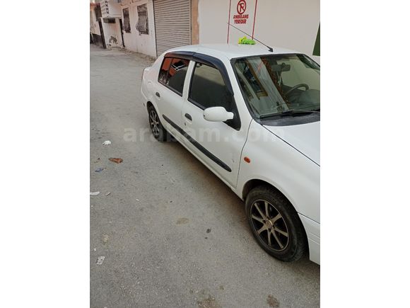 Sahibinden Renault Clio 1.4 Dynamique 2002 Model