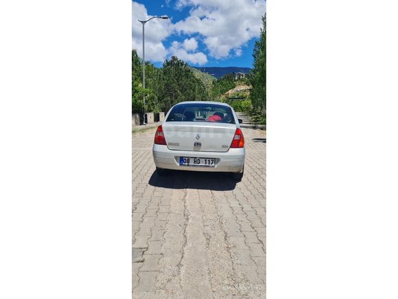 Sahibinden Renault Clio 1.4 RNA 2000 Model