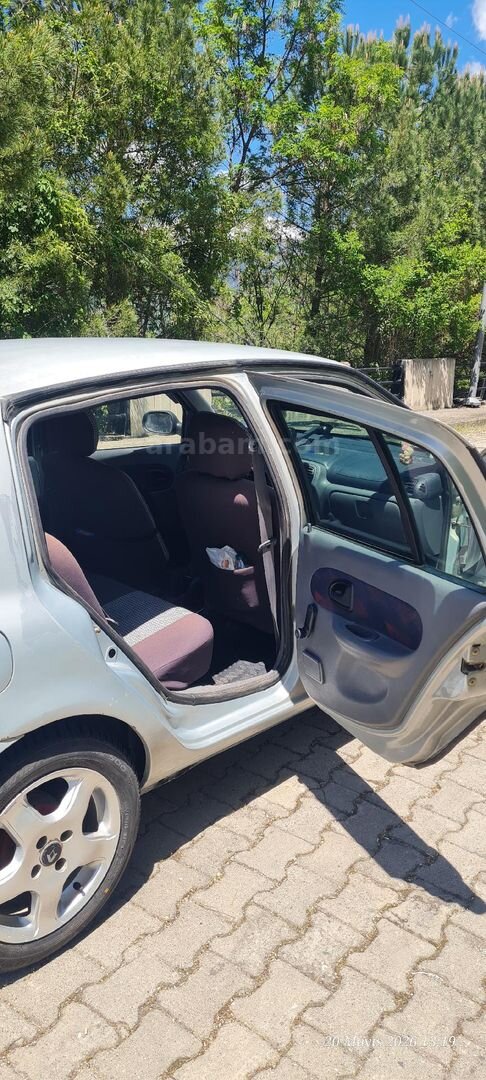 Sahibinden Renault Clio 1.4 RNA 2000 Model Artvin 220.000 km Gri 5
