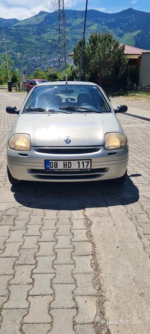 Sahibinden Renault Clio 1.4 RNA 2000 Model Artvin 220.000 km Gri 1