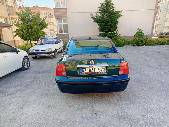 Sahibinden Volkswagen Passat 1.8 Basic 1997 Model