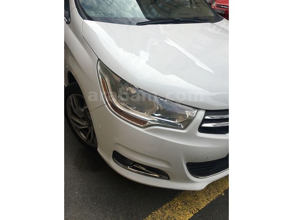 Sahibinden Citroen C4 1.6 e-HDi Exclusive 2013 Model 