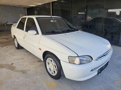 TEMİZ 1.6 KLİMALI FULL PAKET FORD