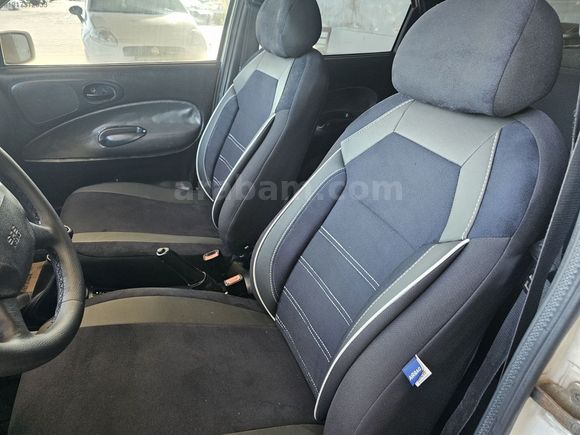 TEMİZ 1.6 KLİMALI FULL PAKET FORD