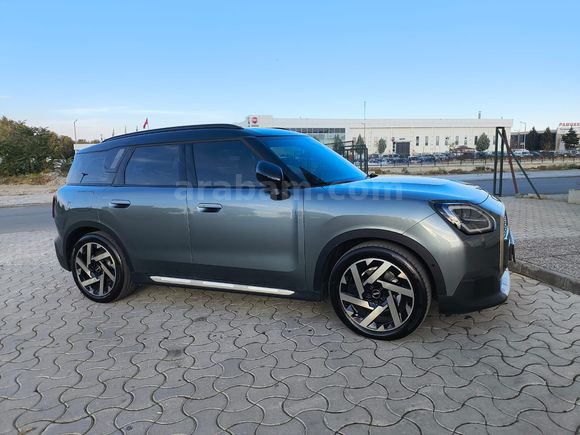 Sahibinden Mini Countryman E Favoured 2025 Model 
