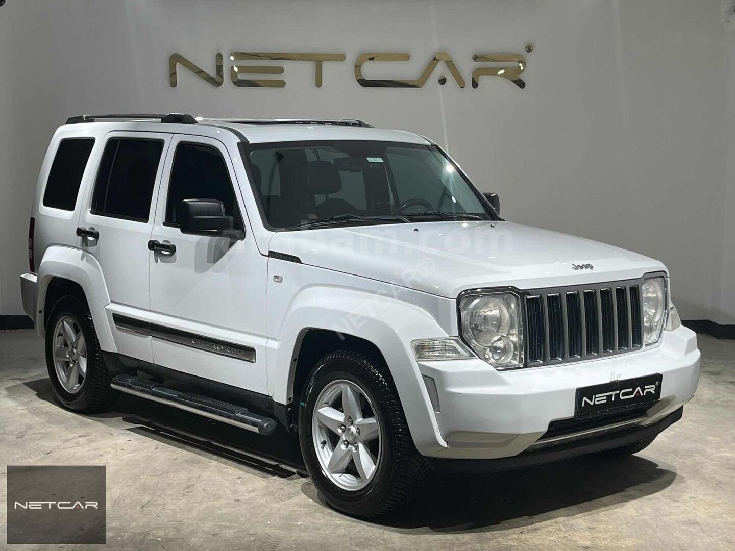 Galeriden Jeep Cherokee 2.8 CRD 2012 Model Eskişehir 180.000 km Beyaz 2
