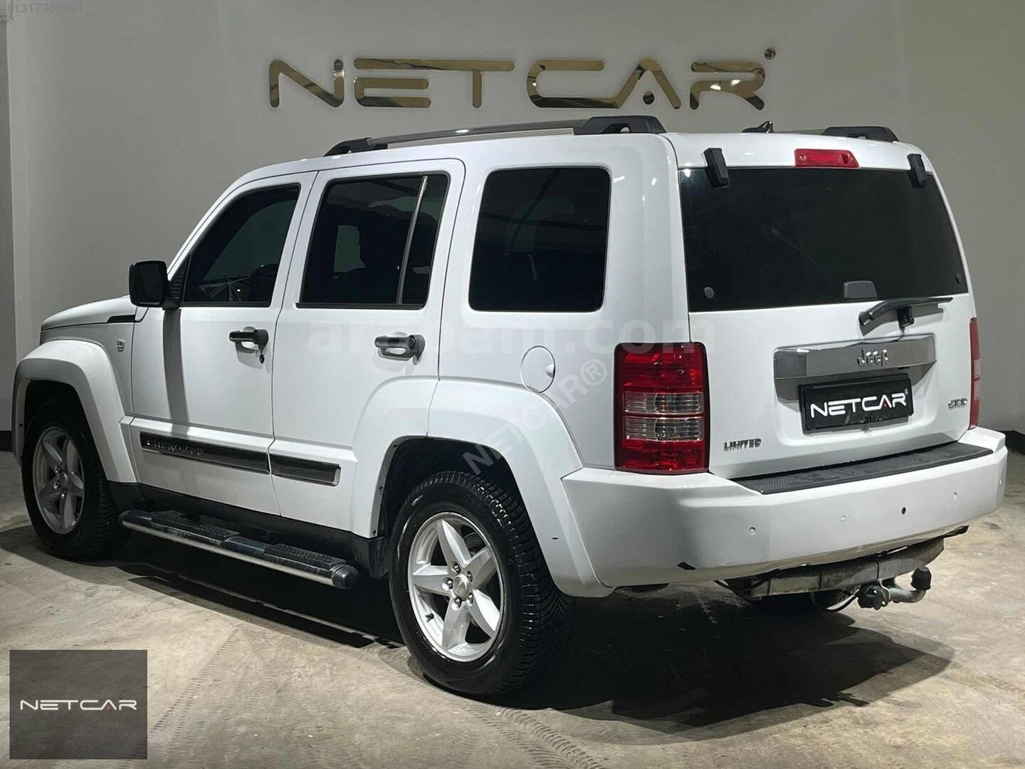 Galeriden Jeep Cherokee 2.8 CRD 2012 Model Eskişehir 180.000 km Beyaz 4