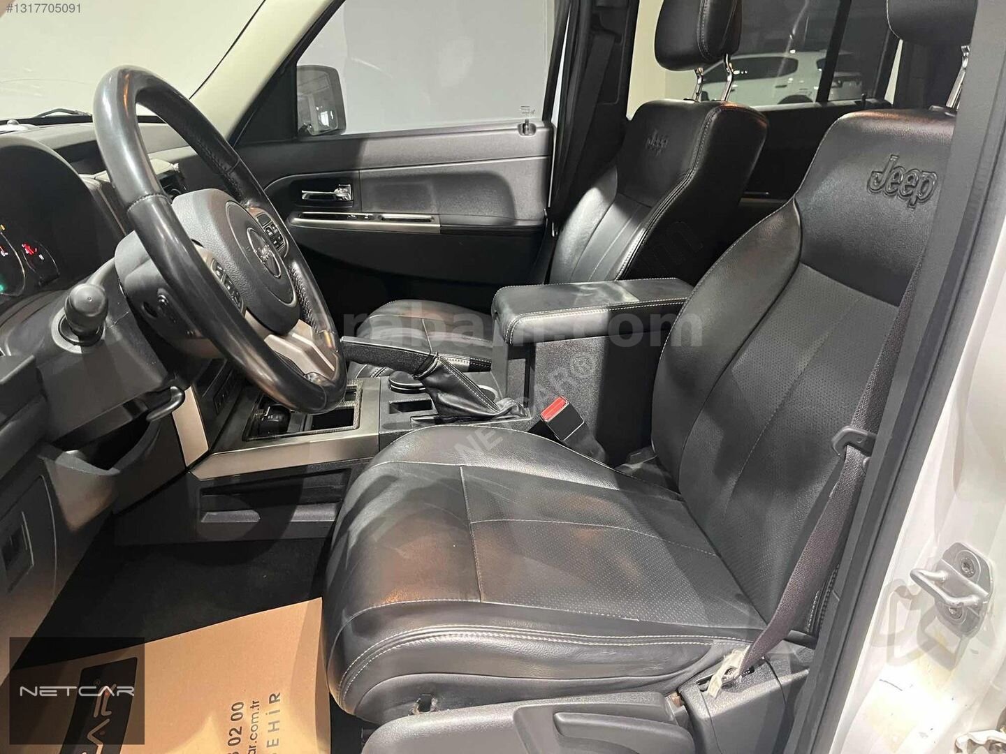Galeriden Jeep Cherokee 2.8 CRD 2012 Model Eskişehir 180.000 km Beyaz 7