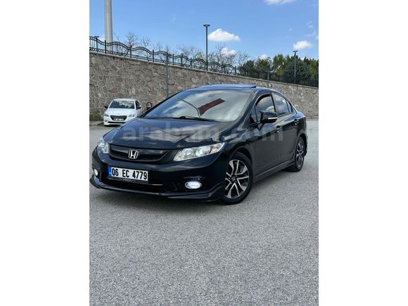 Sahibinden Honda Civic 1.6i VTEC Black Edition 2015 Model 