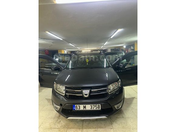 Sahibinden Dacia Sandero 1.5 dCi Stepway 2016 Model Diyarbakır 135.000 km Gri (metalik)