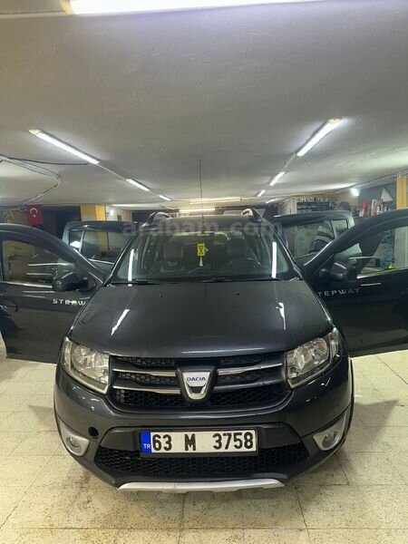 Dacia Sandero 1.5 dCi Stepway 2016 Model Diyarbakır 135.000 km Gri (metalik)