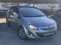 ZÜMRA AUTO,DAN TAM OTOMATİK 1.4 BENZİNLİ OPEL CORSA